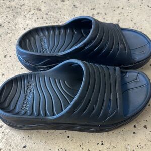 Hoka One One Black Slides